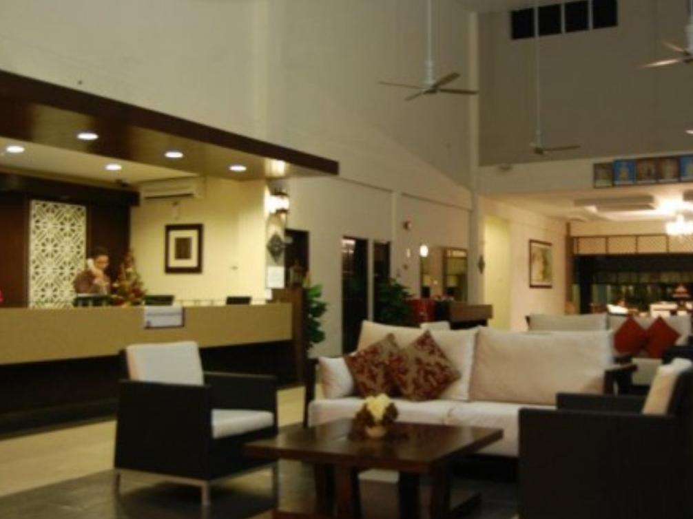 Hotel Seri Malaysia Кангар Экстерьер фото