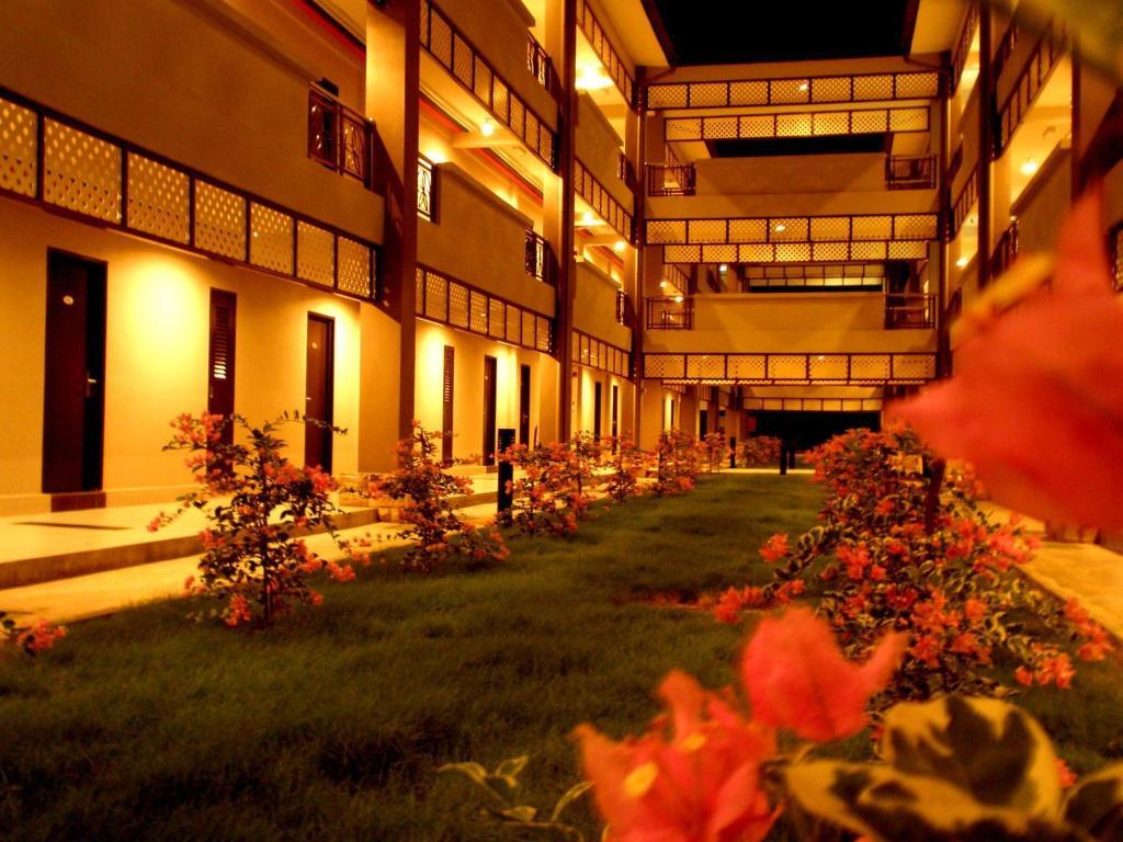 Hotel Seri Malaysia Кангар Экстерьер фото