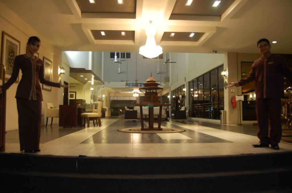 Hotel Seri Malaysia Кангар Экстерьер фото
