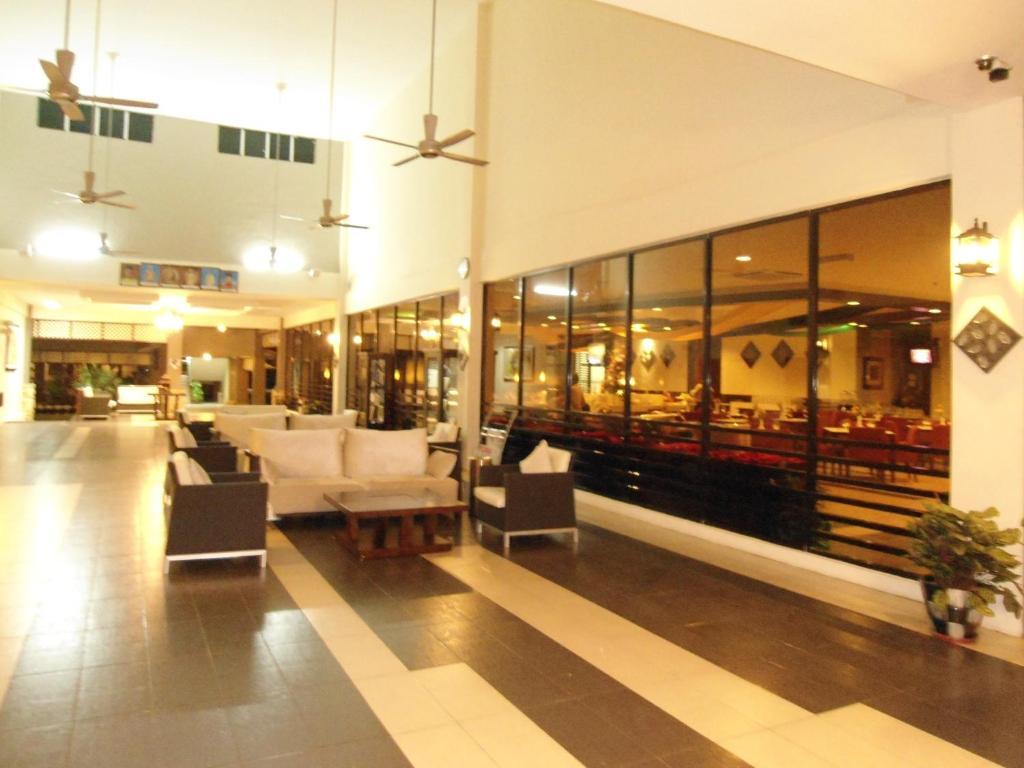 Hotel Seri Malaysia Кангар Экстерьер фото